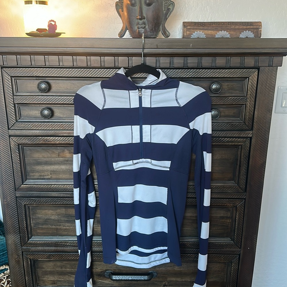 Lululemon Pullover